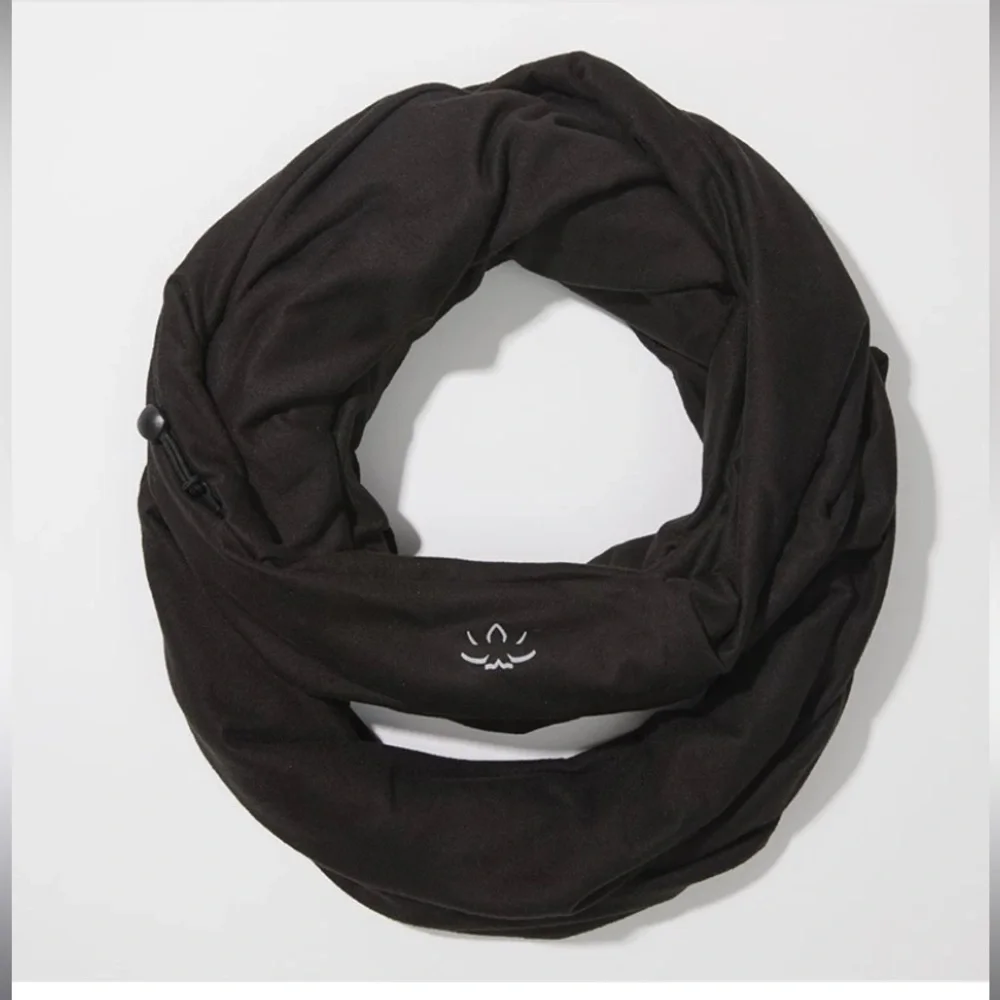 Beyond Yoga Infinity Scarf with Pocket